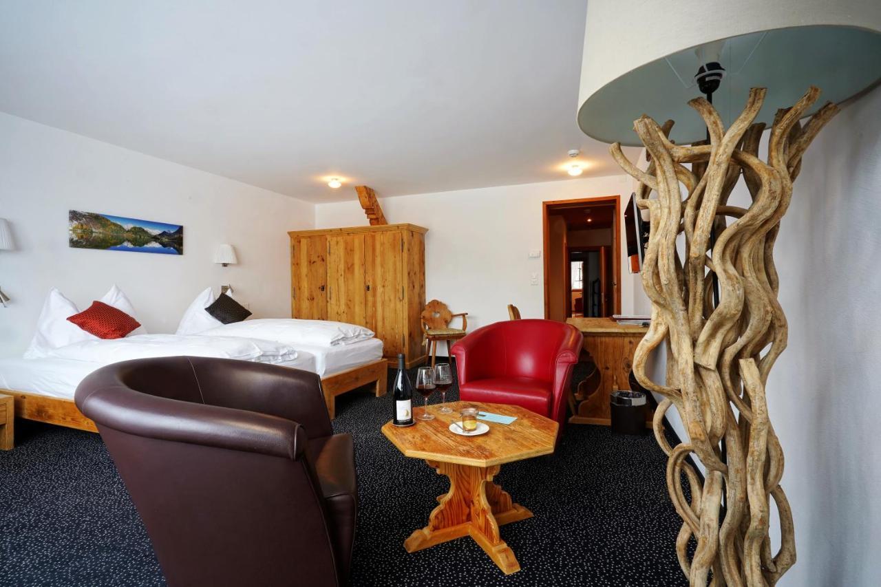 Schweizerhaus Swiss Quality Hotel Maloja Exterior photo